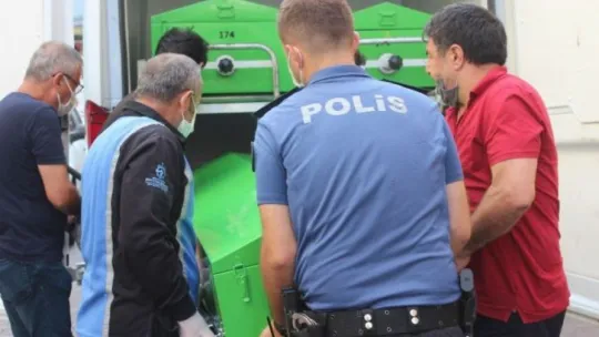 Yaşlı adam evinde ölü bulundu