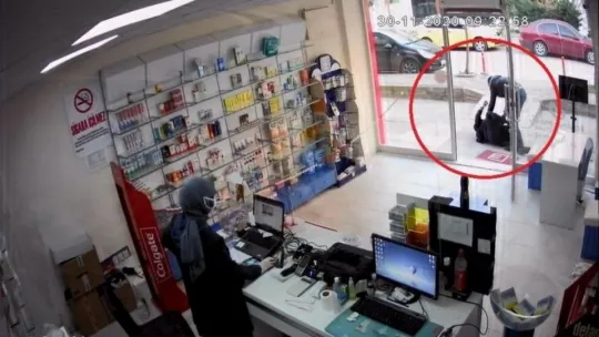Yaşlı adama saldıran eczane teknisyeni hakkında Eczacılar Odası'ndan soruşturma
