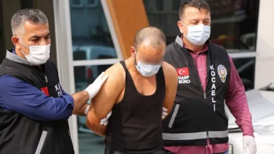 Yaşlı kadını evinde rehin alan şahıs tutuklandı!