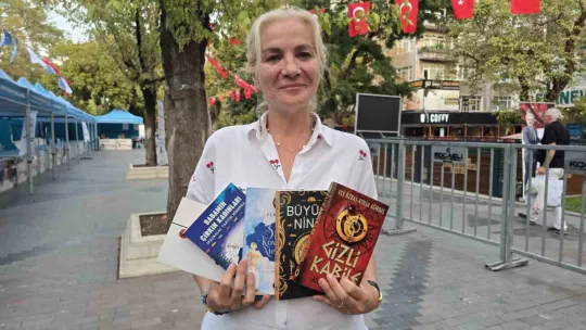 Yazarlar, Nikomedia'nın sırlarını 'Gizli Kabile' ile aralıyor