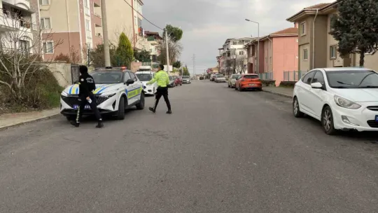Eski kocası tarafından sokak ortasında bıçaklandı