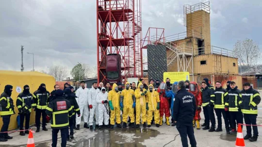 Yeni itfaiyeciler göreve hazır