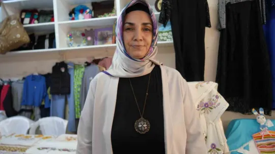 Yerleşim yerleri merkeze uzak olunca terzi olup ihtiyaçlarını kendileri üretti
