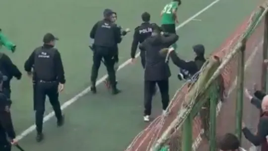 Yeşil saha ringe döndü