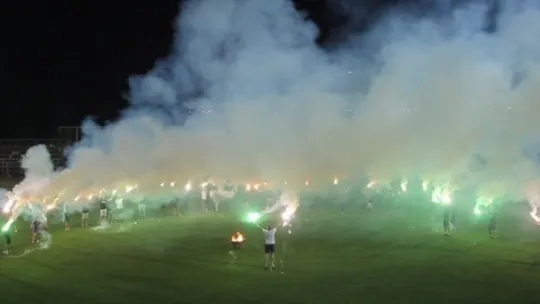 Yeşil siyahlı futbolcular şampiyonluğu böyle kutladı
