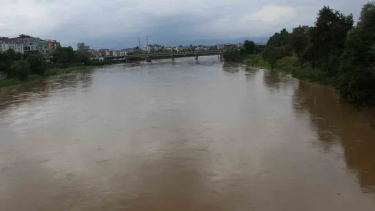 Yeşilırmak çamur aktı