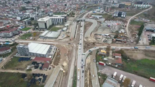 Yeşilova Solaklar Kavşağında 5 köprüden 4'ü tamam