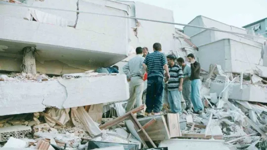 Yıkıntıların arasından doğan şehir