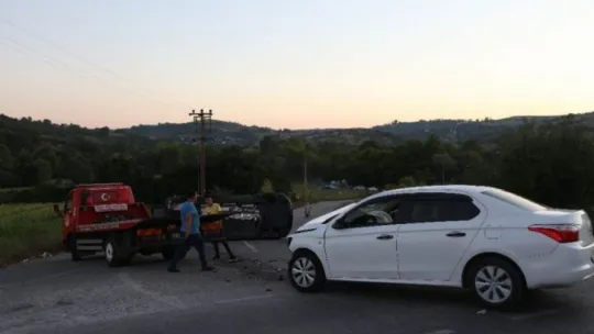 Yine Kandıra Yolu yine kaza: 4 yaralı!
