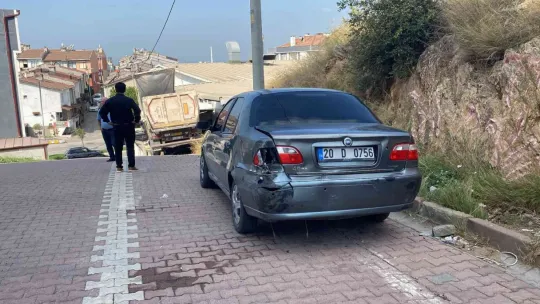 Yokuşta kayan kamyon dehşet saçtı