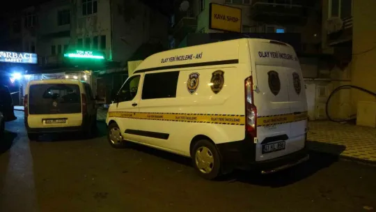 Yol kenarında bıçaklanmıştı, hayatını kaybetti