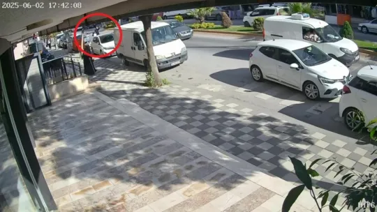 Yol vermeyen 3 maganda anne ile oğluna saldırdı, 5 yaşındaki çocuklar da yaralandı