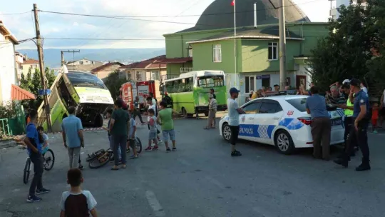 Yolcu dolu otobüs böyle uçtu