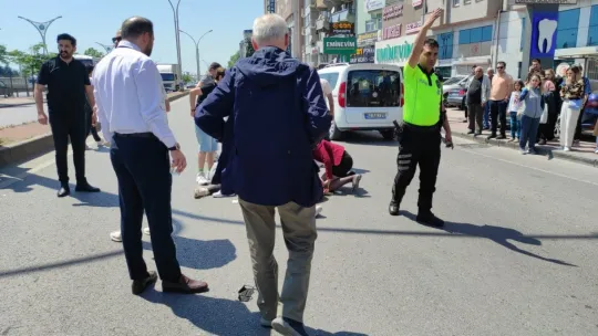 Yolun karşısına geçmek isteyen kadına otomobil çarptı