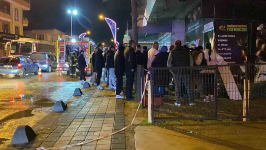 Yufkacı dükkanında çıkan yangın ekipleri harekete geçirdi
