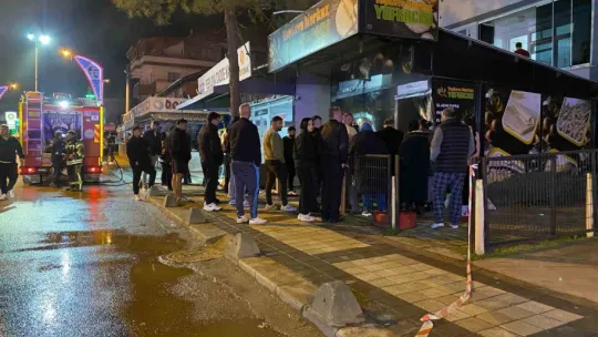 Yufkacı dükkanında çıkan yangın ekipleri harekete geçirdi