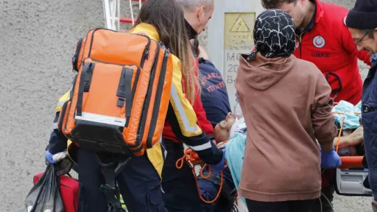 Trenin çarptığı vatandaştan acı haber! Kimliği belli oldu