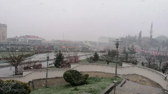 Gebze'de kar yağışı başladı