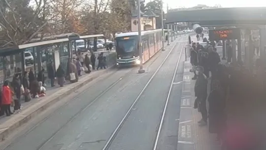 İzmit'te yürekleri ağza getiren görüntü!
