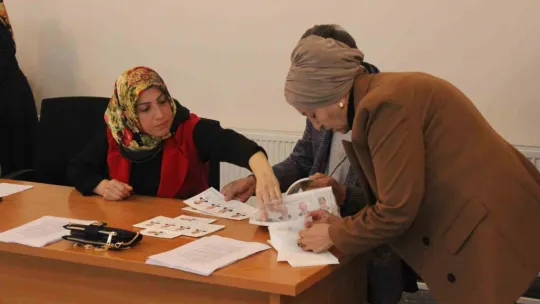 Gümrük kapılarında oy kullanma işlemi başladı