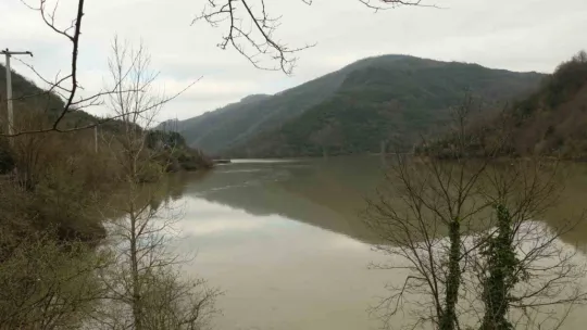 Yuvacık Barajı'nda kapaklar açıldı