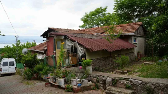 Yüzlerce yıllık tarihe sprey boya