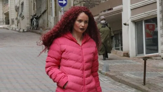 Yüzündeki lekeleri sildirmek için gitti, hayatının şokunu yaşadı