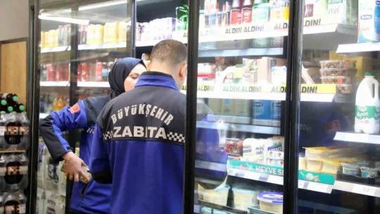 Zabıtalardan fırın ve marketlerde sıkı denetim