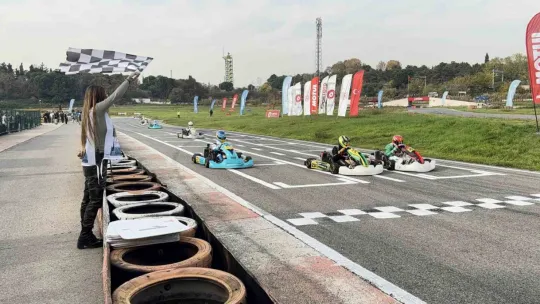 Zayn Sofuoğlu, Kocaeli'de pistte fırtına gibi esti