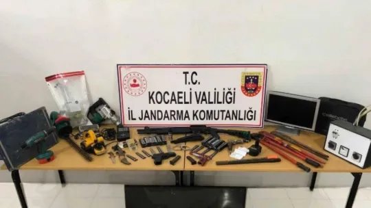 Zehir tacirleri yakalandı