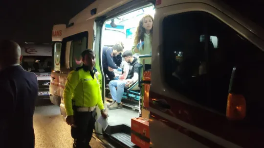 Zincirleme kaza sonrası ortalık savaş alanına döndü: 2 yaralı
