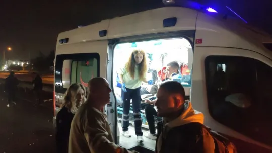 Zincirleme kaza sonrası ortalık savaş alanına döndü: 2 yaralı