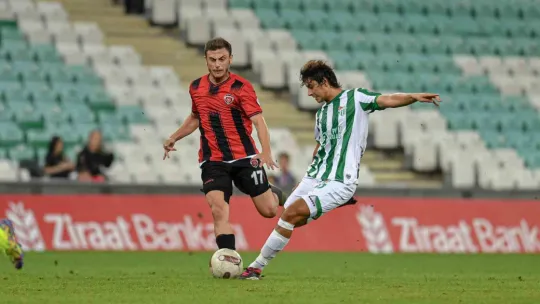 Gölcükspor, Bursa'da tarih yazdı: 1-2