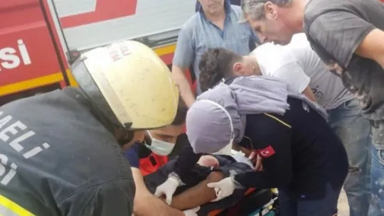 Ziyarette gittiği atölyede mermer blokların altında sıkıştı