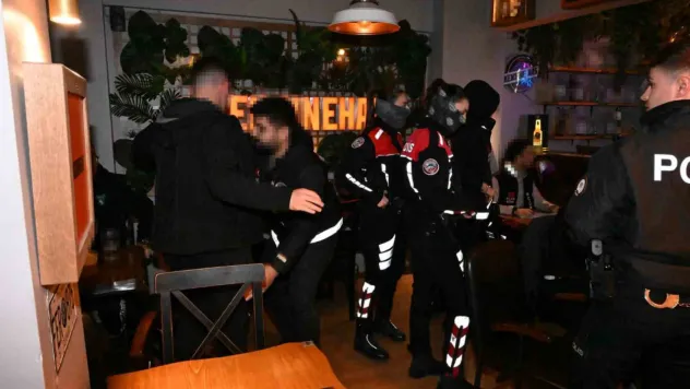 Barlar sokağı abluka altında