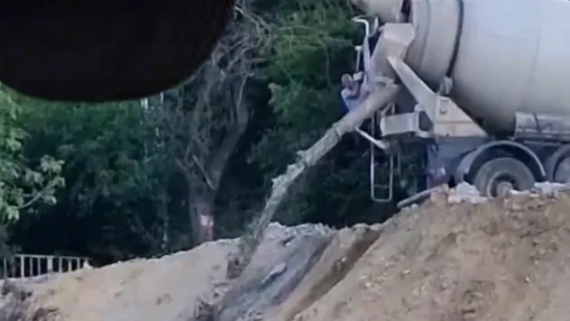 Betonu ormana boşalttı, suçüstü yakalandı