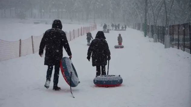 Kış turizminin gözdesi Kartepe'de kar sevinci