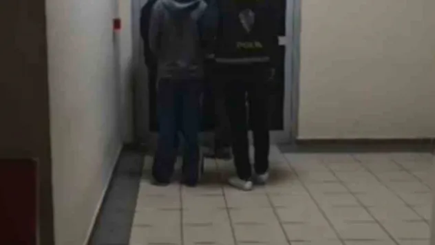 Kocaeli'de duvarlara yasa dışı bahis reklamı yazan 2 şüpheli yakalandı