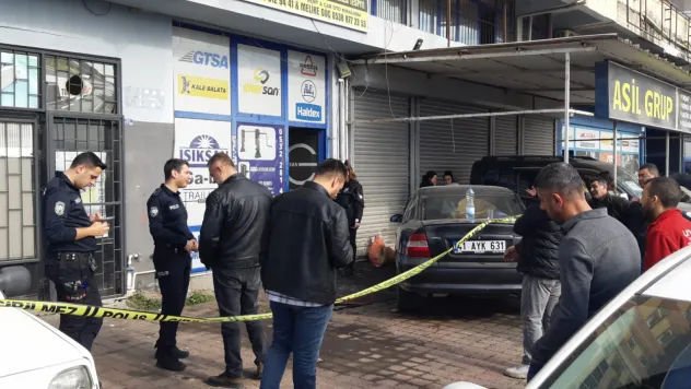 Kocaeli'de esnaf canına kıydı