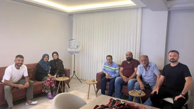 Körfez'de sahadaki tek parti MHP