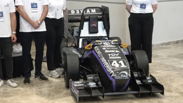 KOÜ'lü öğrencilere Tesla sponsor oldu