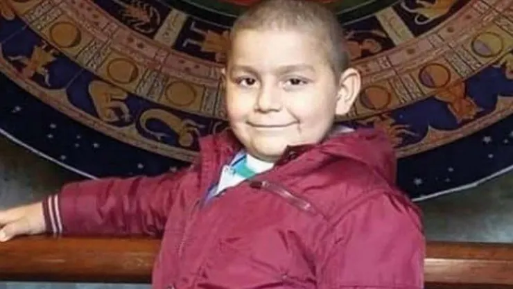 10 yaşındaki Bedirhan lösemiye yenildi