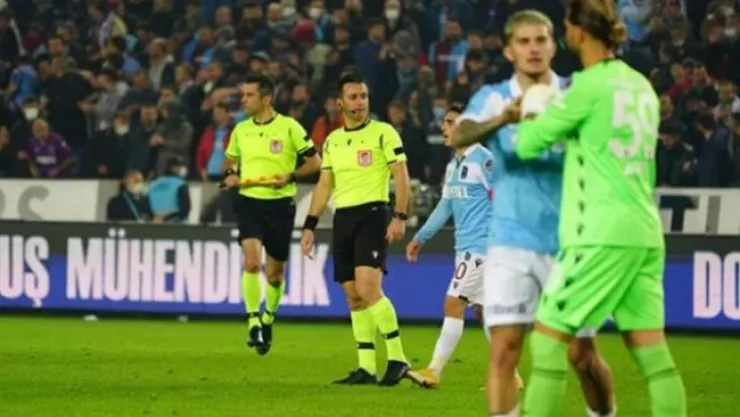 13 hakem liste dışı kaldı