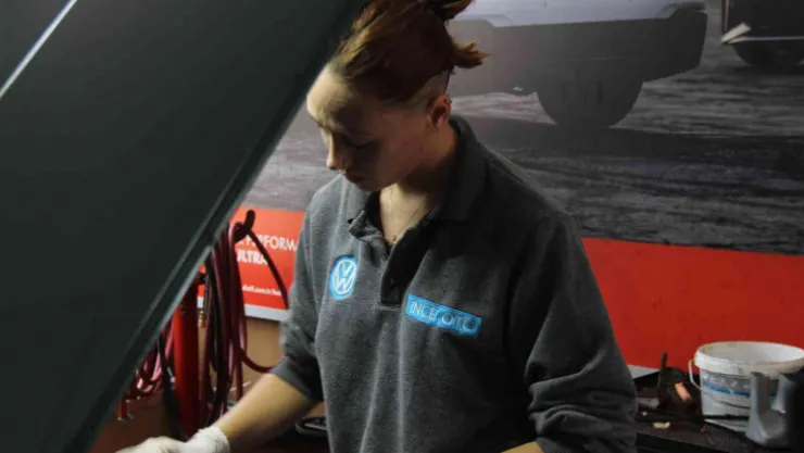 19 yaşında 'Eslem Usta' oldu