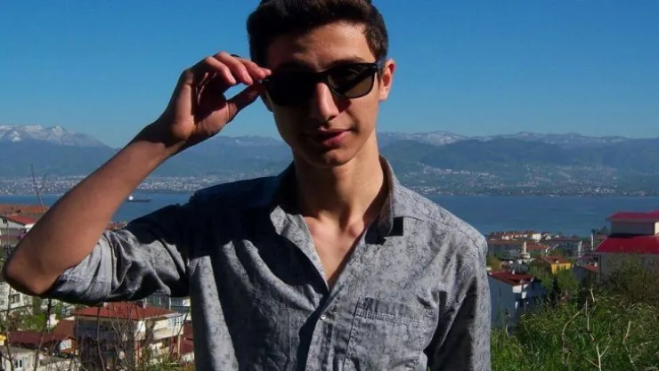 22 yaşındaki genç kansere yenik düştü!