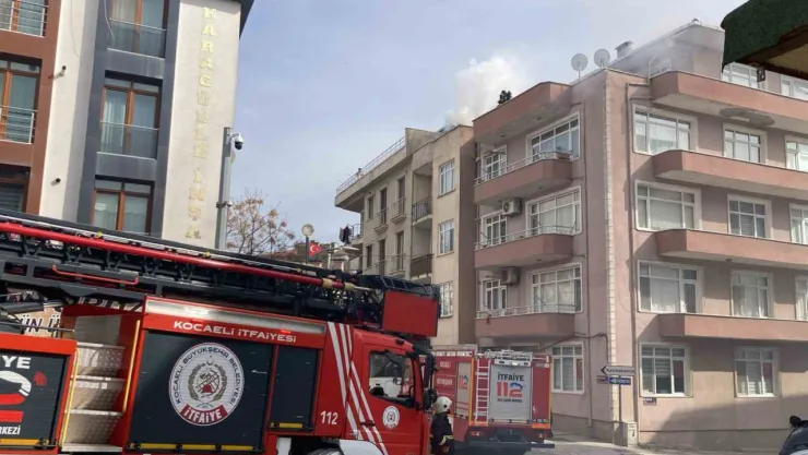 4 katlı binada korkutan yangın