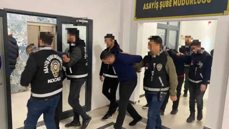 Suçüstü yakalandılar