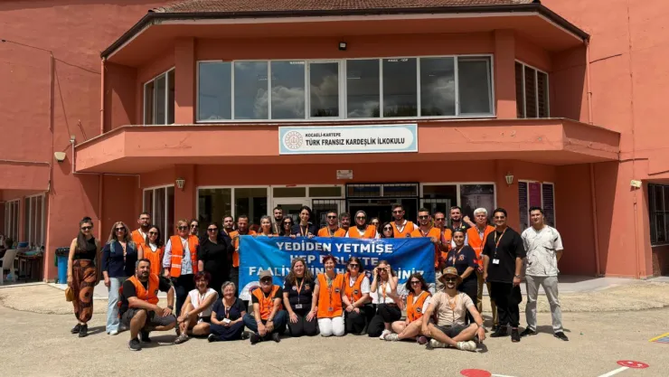 7'den 70'e Hep Birlikte: Nesiller Arası Sevgi ve Dostluk Köprüsü!