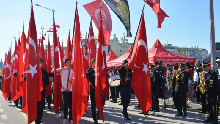 Helikopterler havalandı, kutlamalar yapıldı