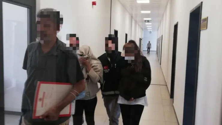 70 bin TL değerinde ziynet eşyası çaldılar